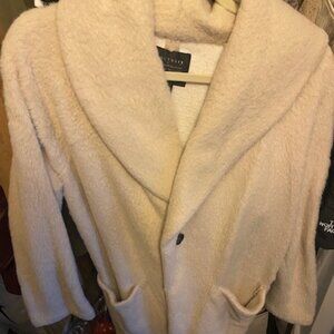 Faux Fur Anthropology Wrap - Barely Used. Cream, Size Medium